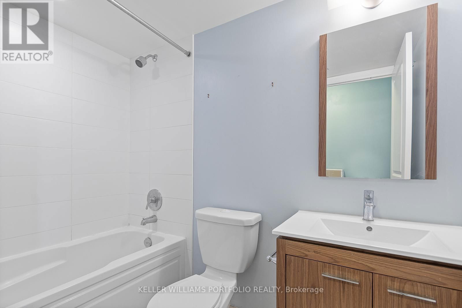 1104 - 80 ESTHER LORRIE DRIVE Image 8