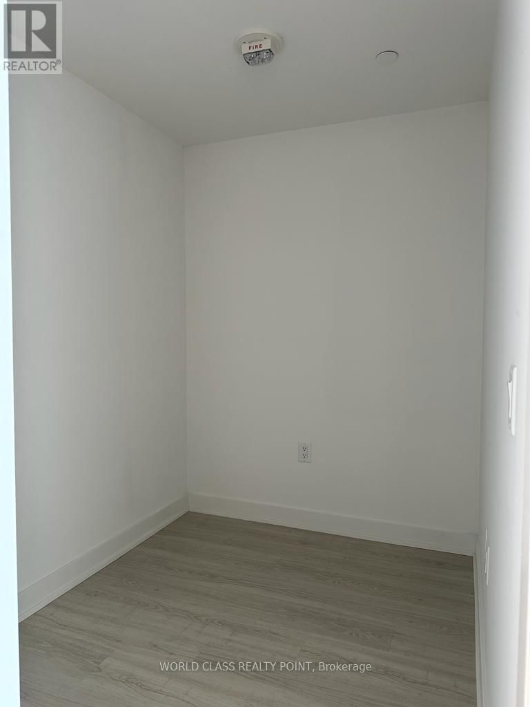 1207 - 3883 QUARTZ ROAD Image 17