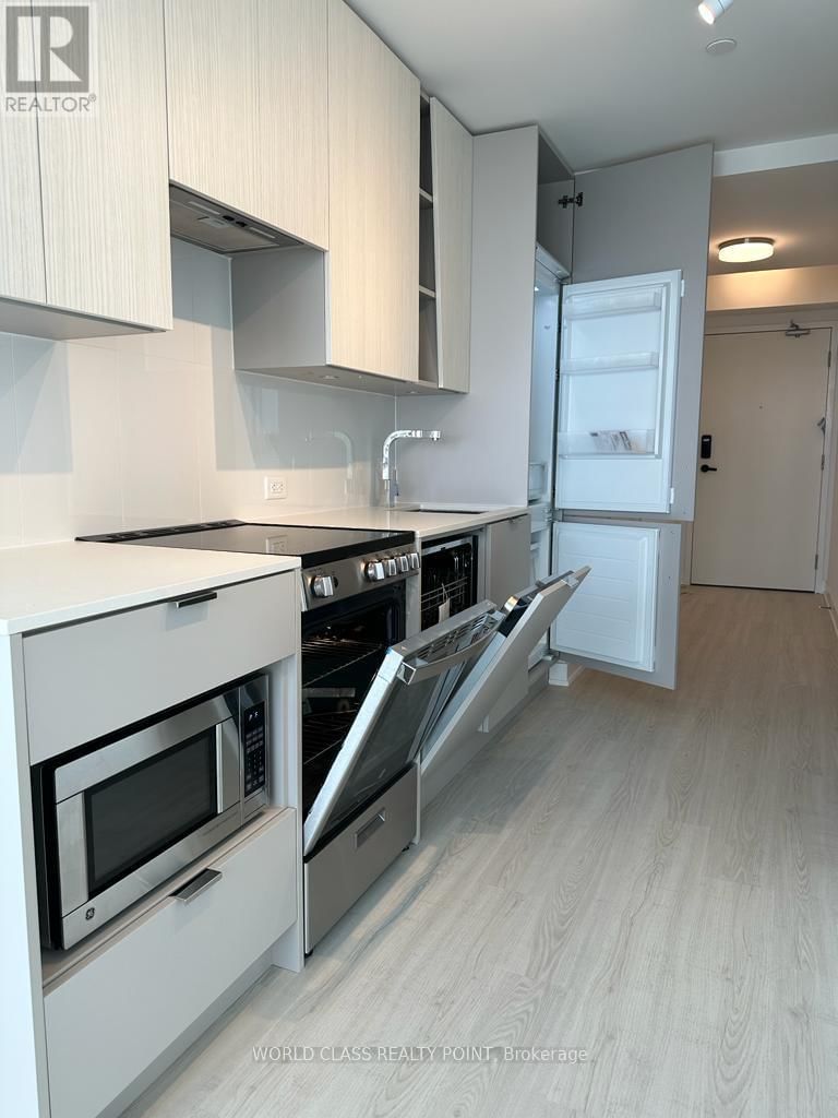 1207 - 3883 QUARTZ ROAD Image 4