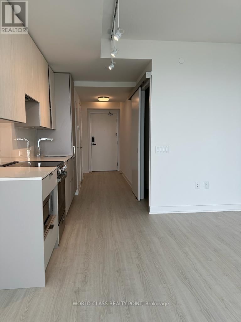 1207 - 3883 QUARTZ ROAD Image 8