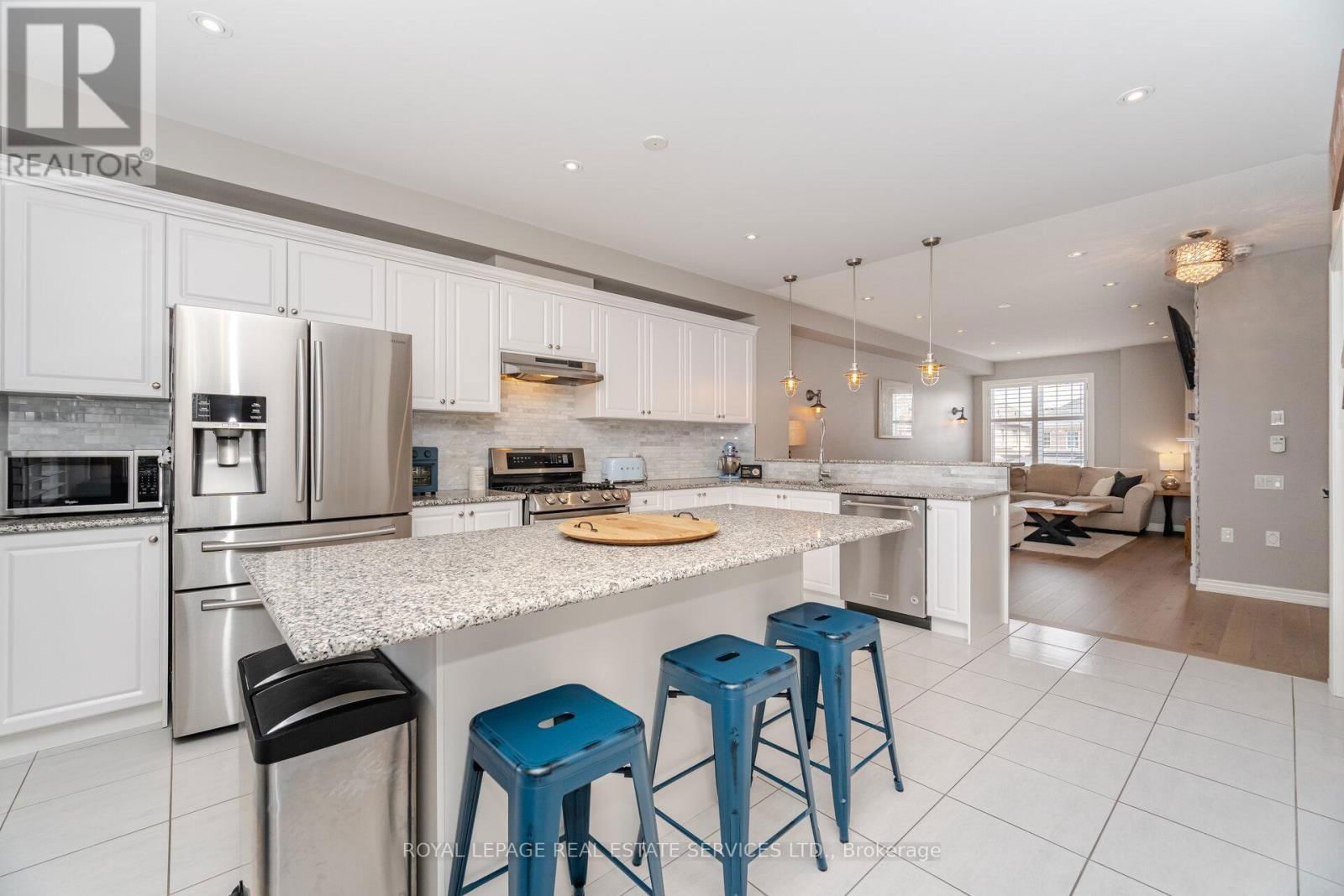 38 MEADOWCREEK ROAD Image 10