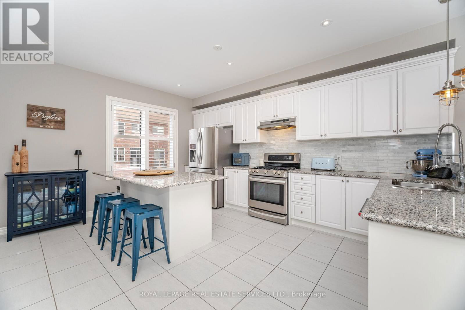 38 MEADOWCREEK ROAD Image 12