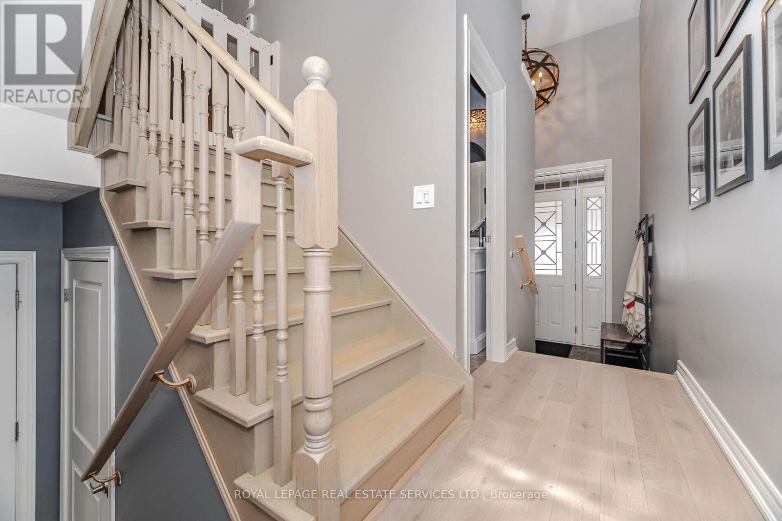 38 MEADOWCREEK ROAD Image 6