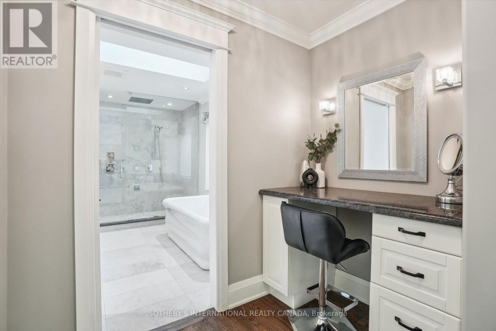 1662 ROUNDLEAF COURT Image 21
