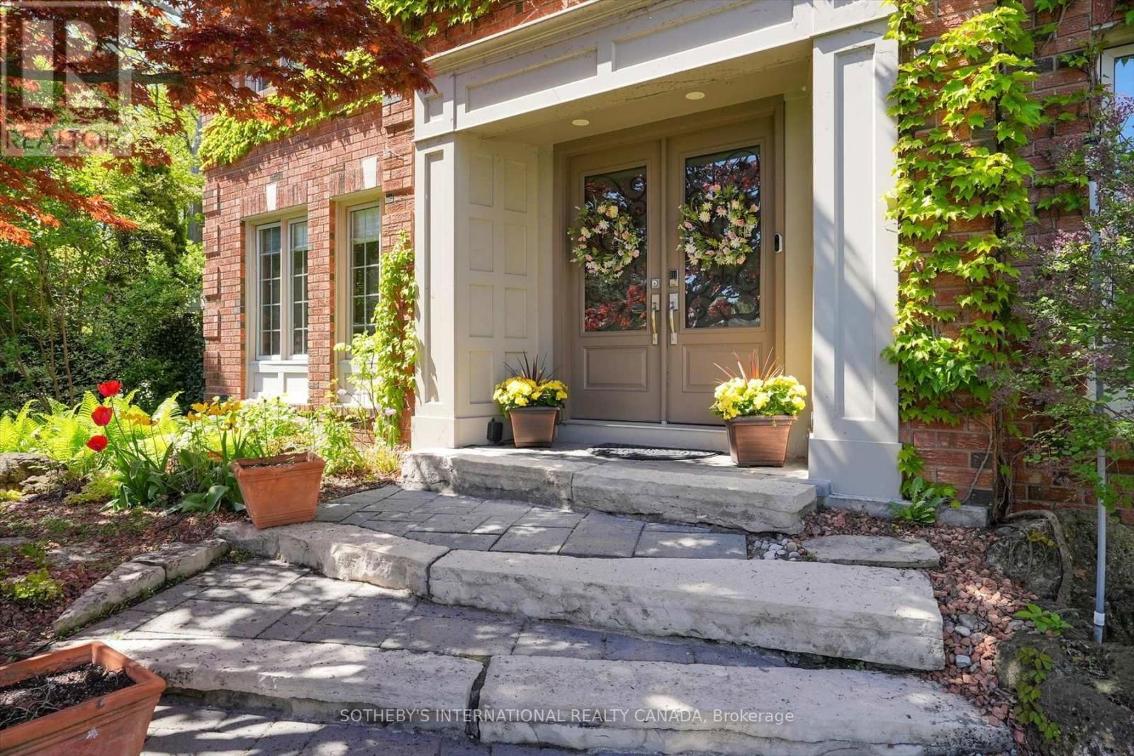 1662 ROUNDLEAF COURT Image 3
