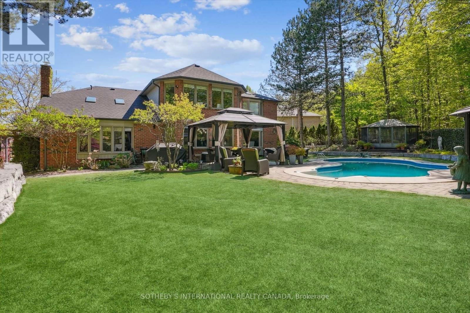 1662 ROUNDLEAF COURT Image 38