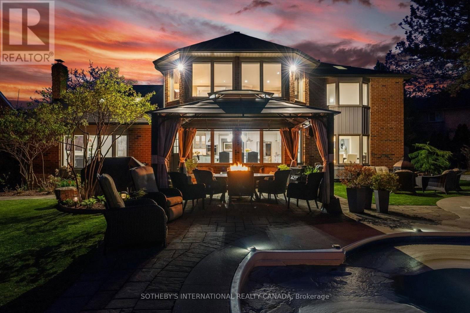 1662 ROUNDLEAF COURT Image 42