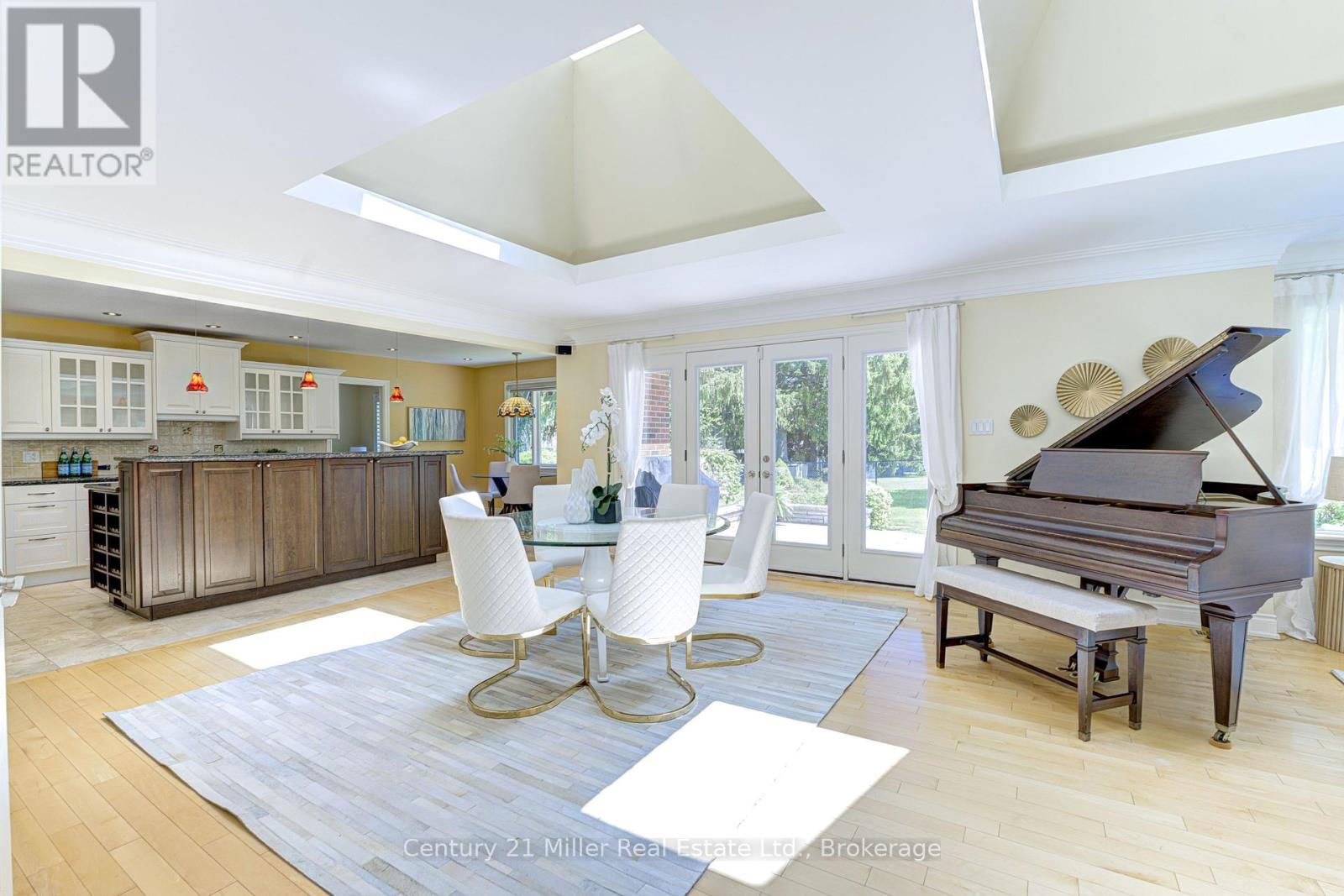 456 TOWNSEND AVENUE Image 14