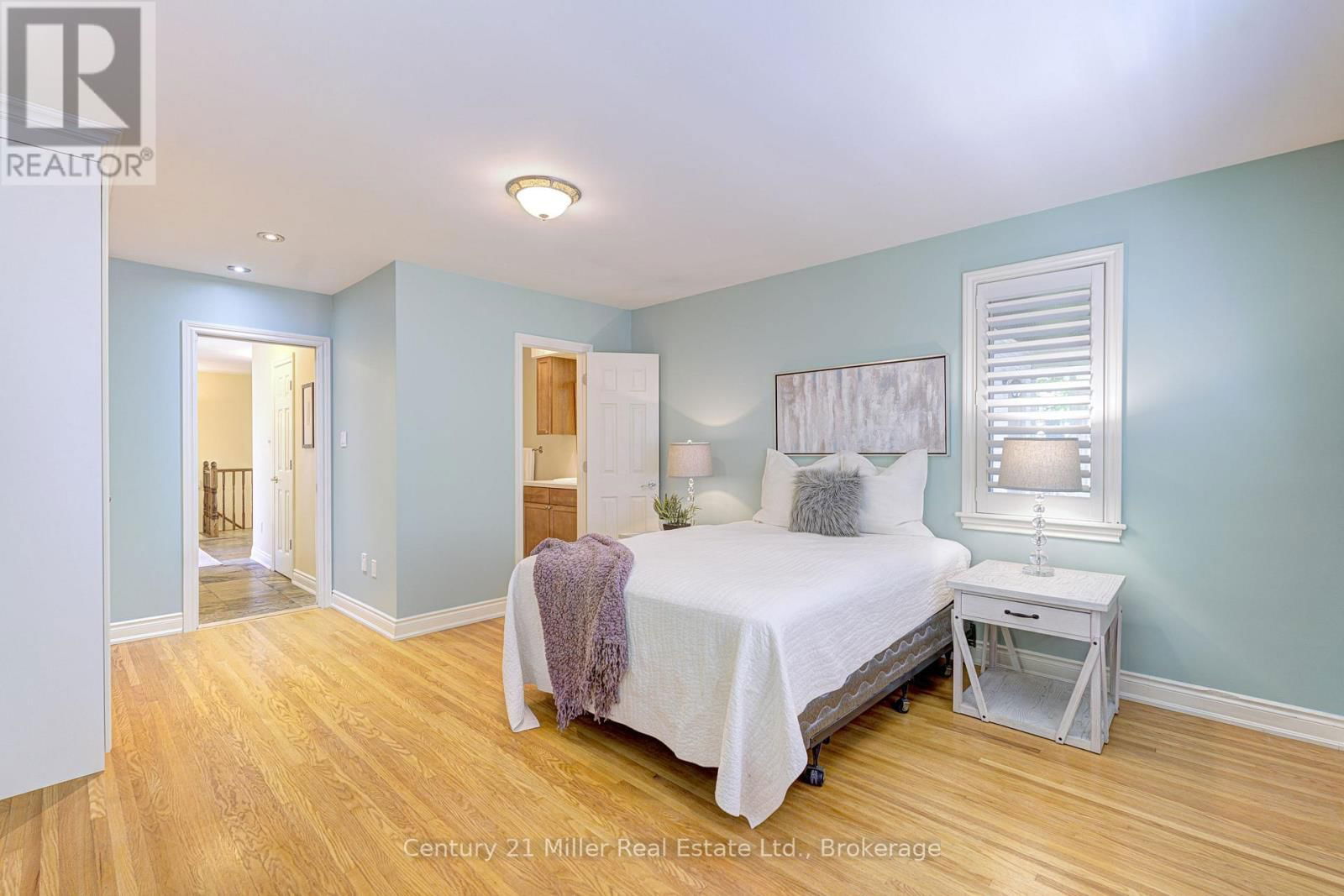 456 TOWNSEND AVENUE Image 27