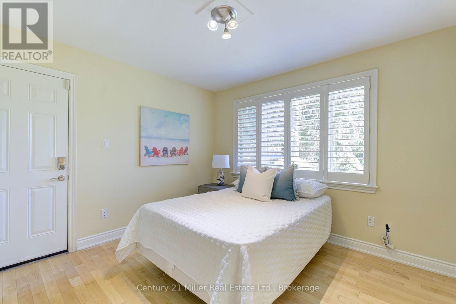 456 TOWNSEND AVENUE Image 29