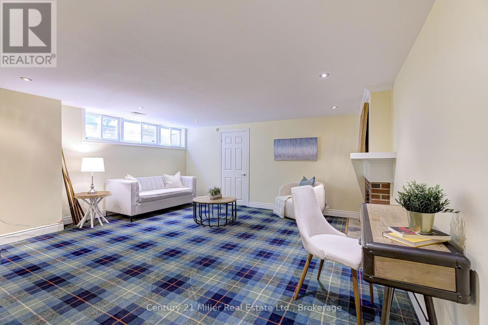 456 TOWNSEND AVENUE Image 34