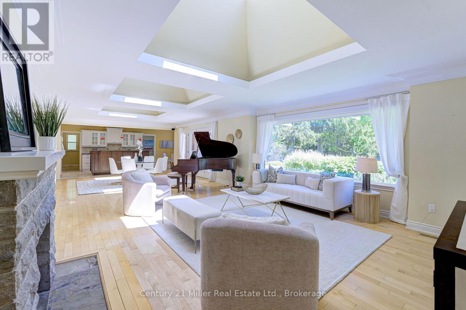 456 TOWNSEND AVENUE Image 4