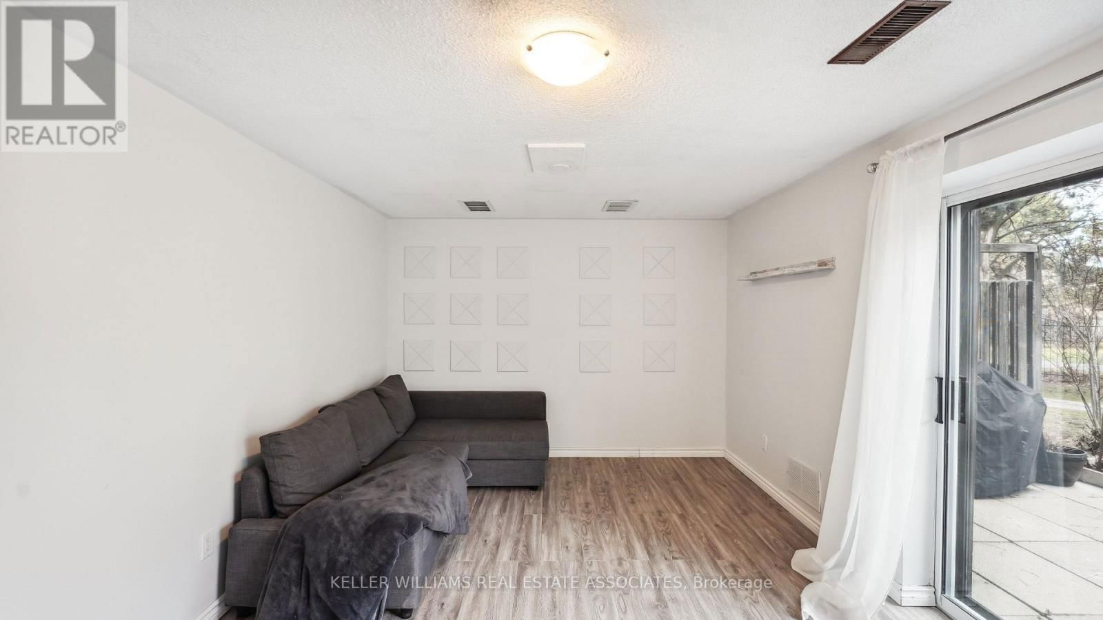 20 - 6855 GLEN ERIN DRIVE Image 32