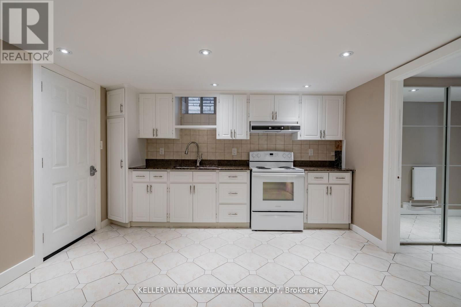 Lower - 180 LANSDOWNE AVENUE Image 3