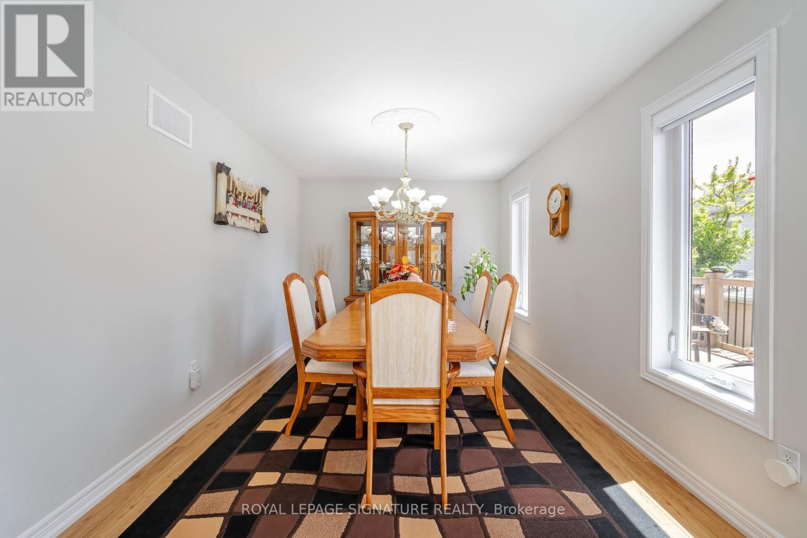 206 VAN SCOTT DRIVE Image 20