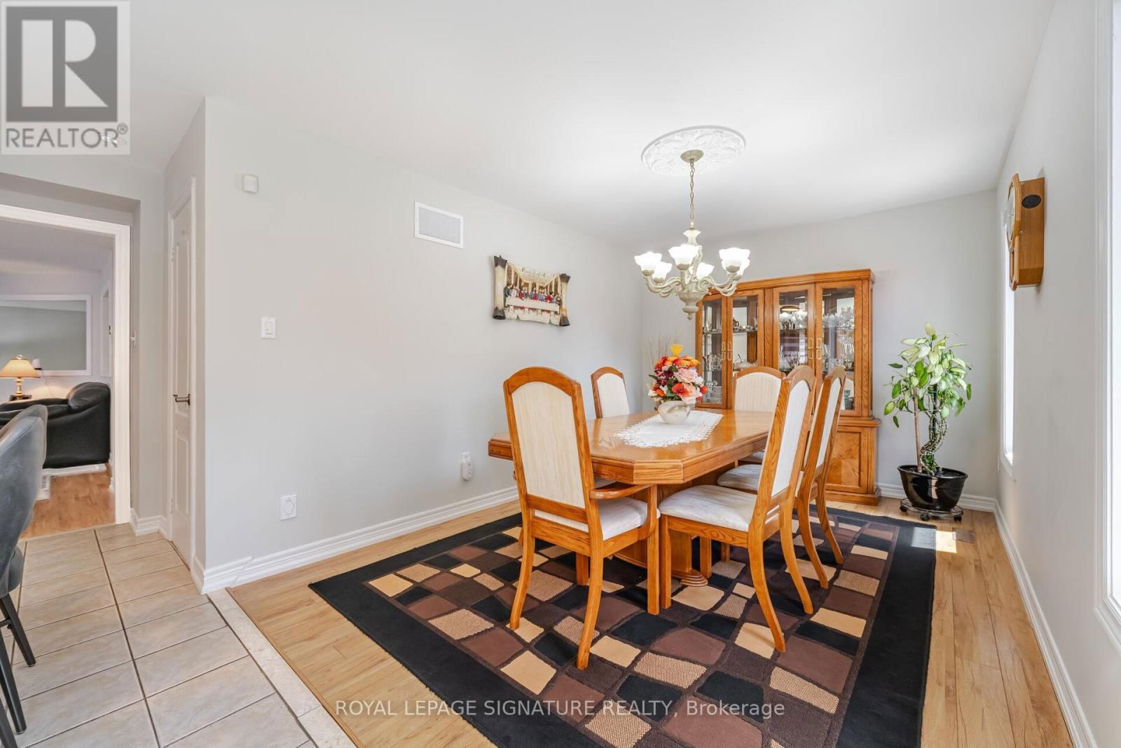 206 VAN SCOTT DRIVE Image 21