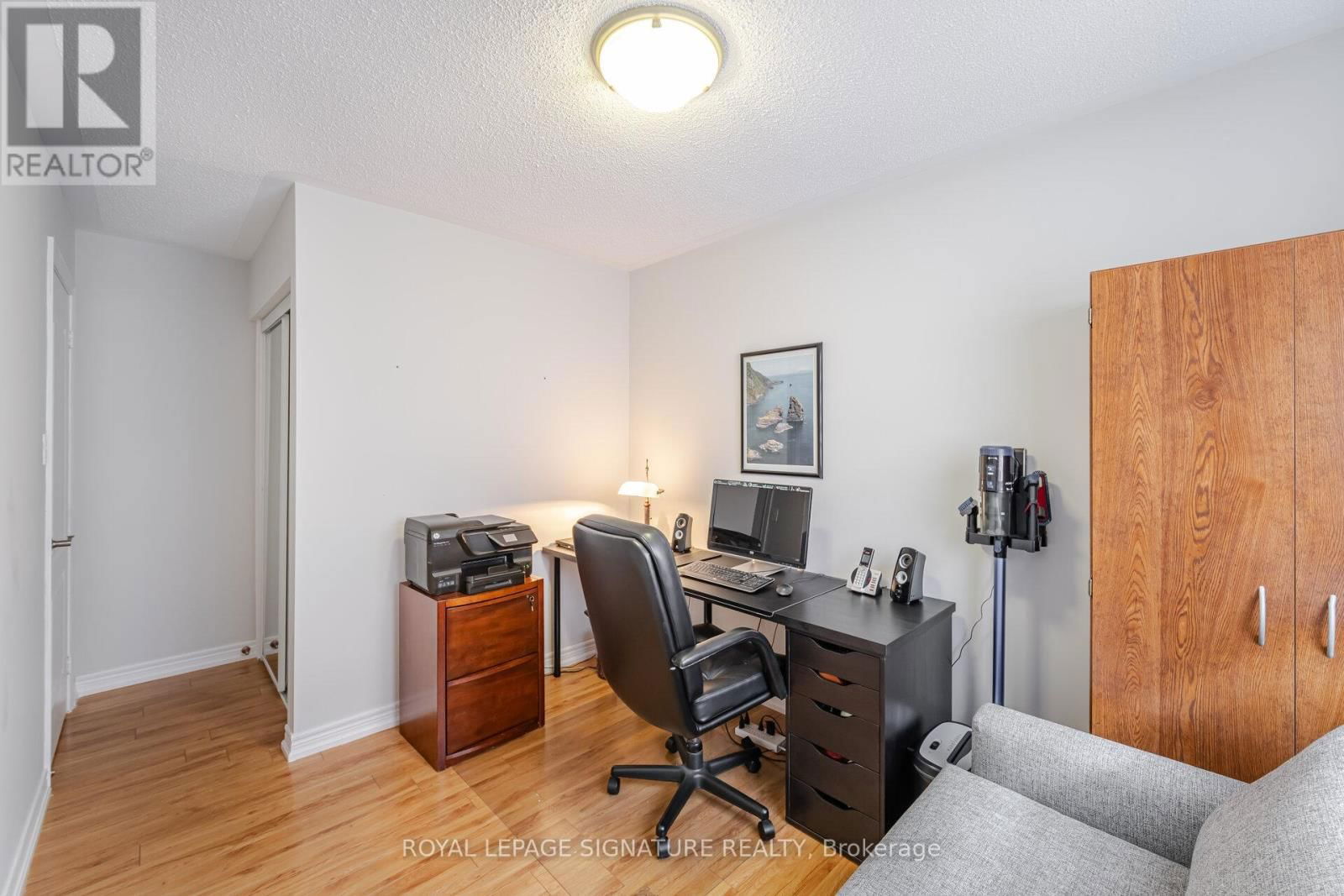 206 VAN SCOTT DRIVE Image 28