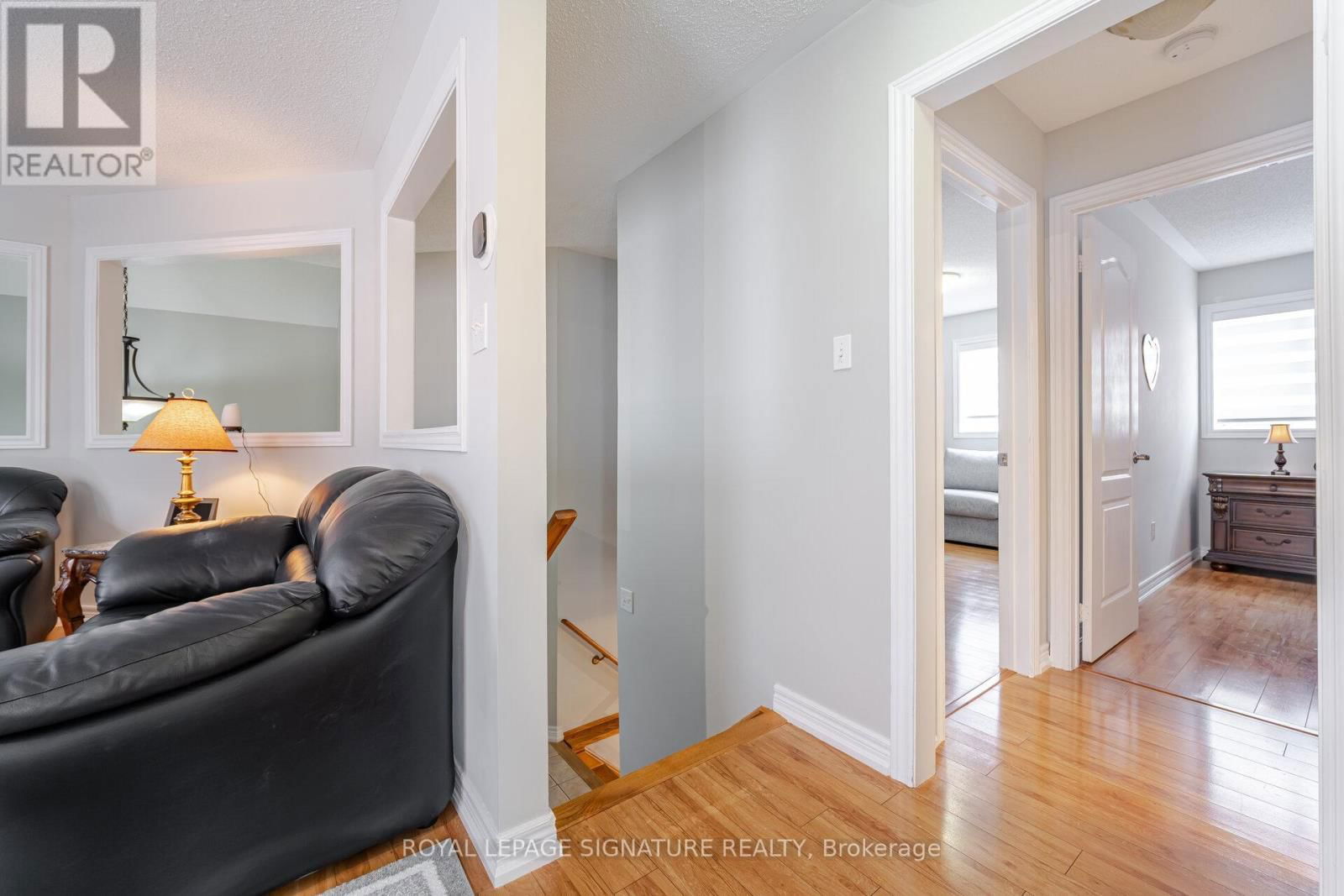 206 VAN SCOTT DRIVE Image 9