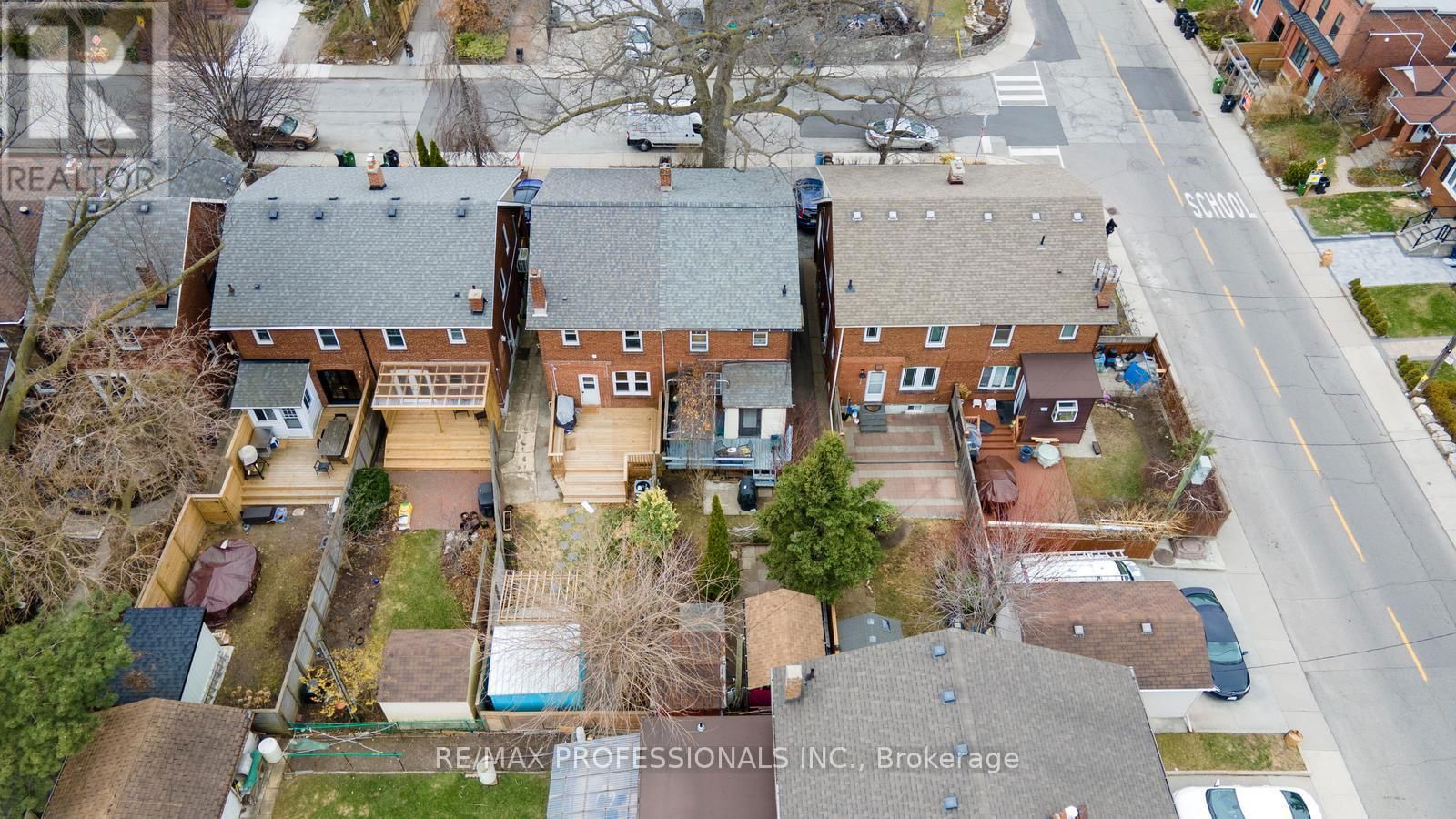 857 WINDERMERE AVENUE Image 23
