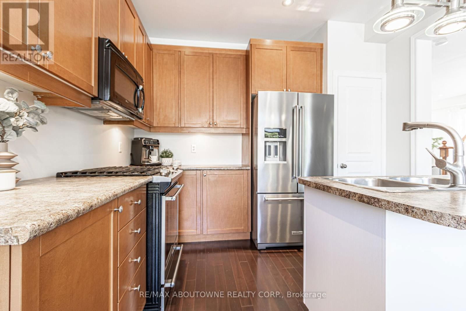 2209 FALLING GREEN DRIVE Image 16