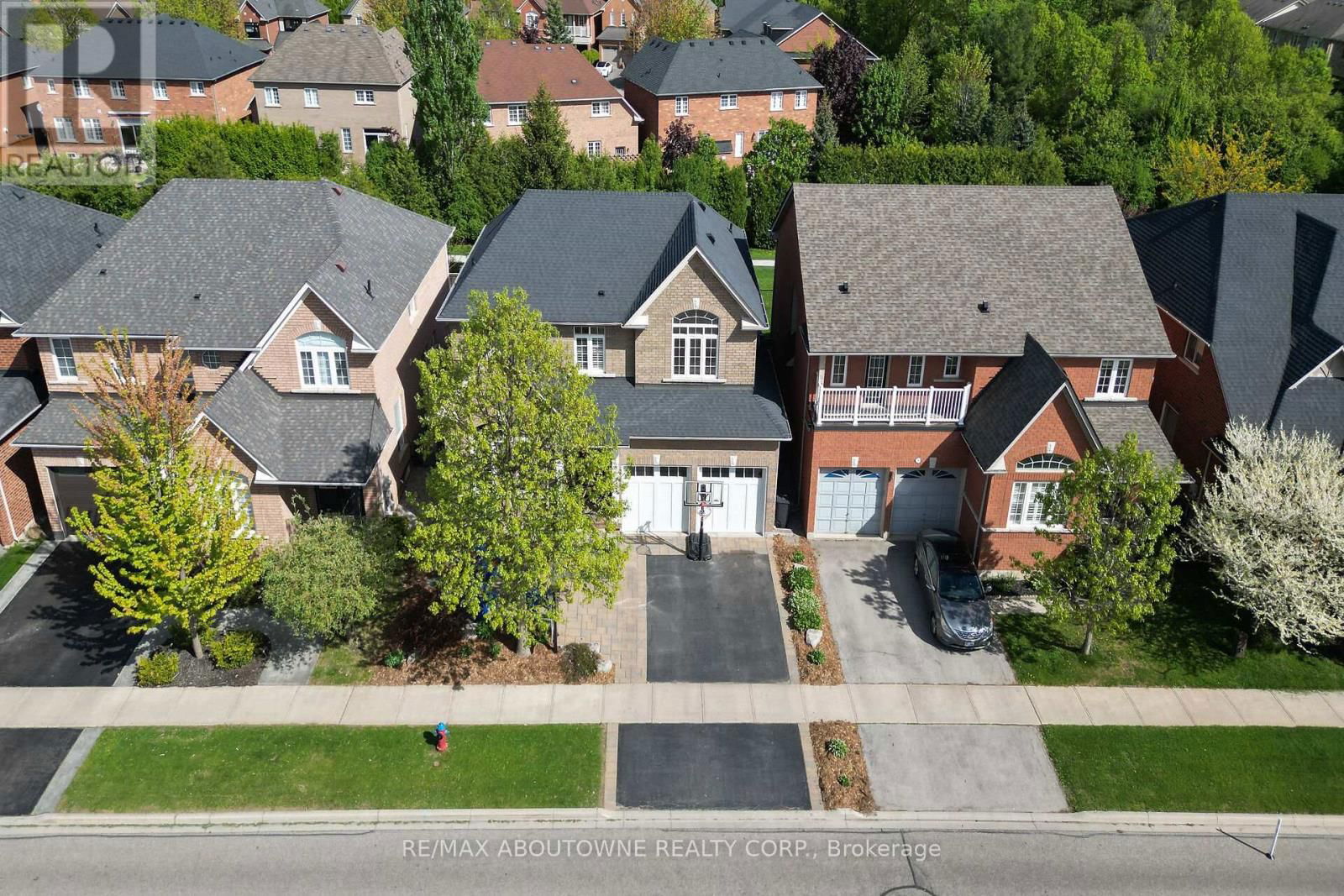 2209 FALLING GREEN DRIVE Image 3