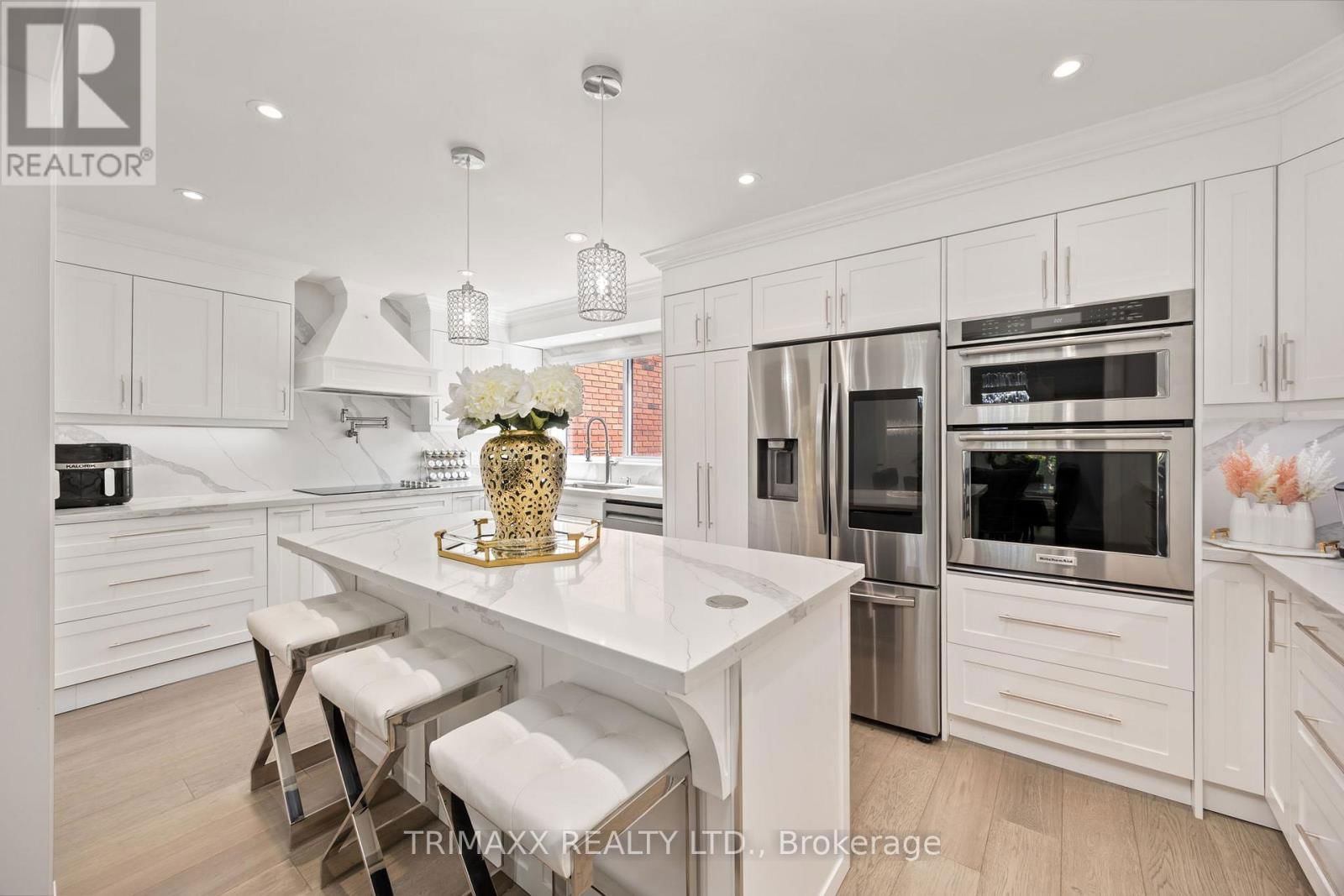 42 - 4165 FIELDGATE DRIVE Image 14