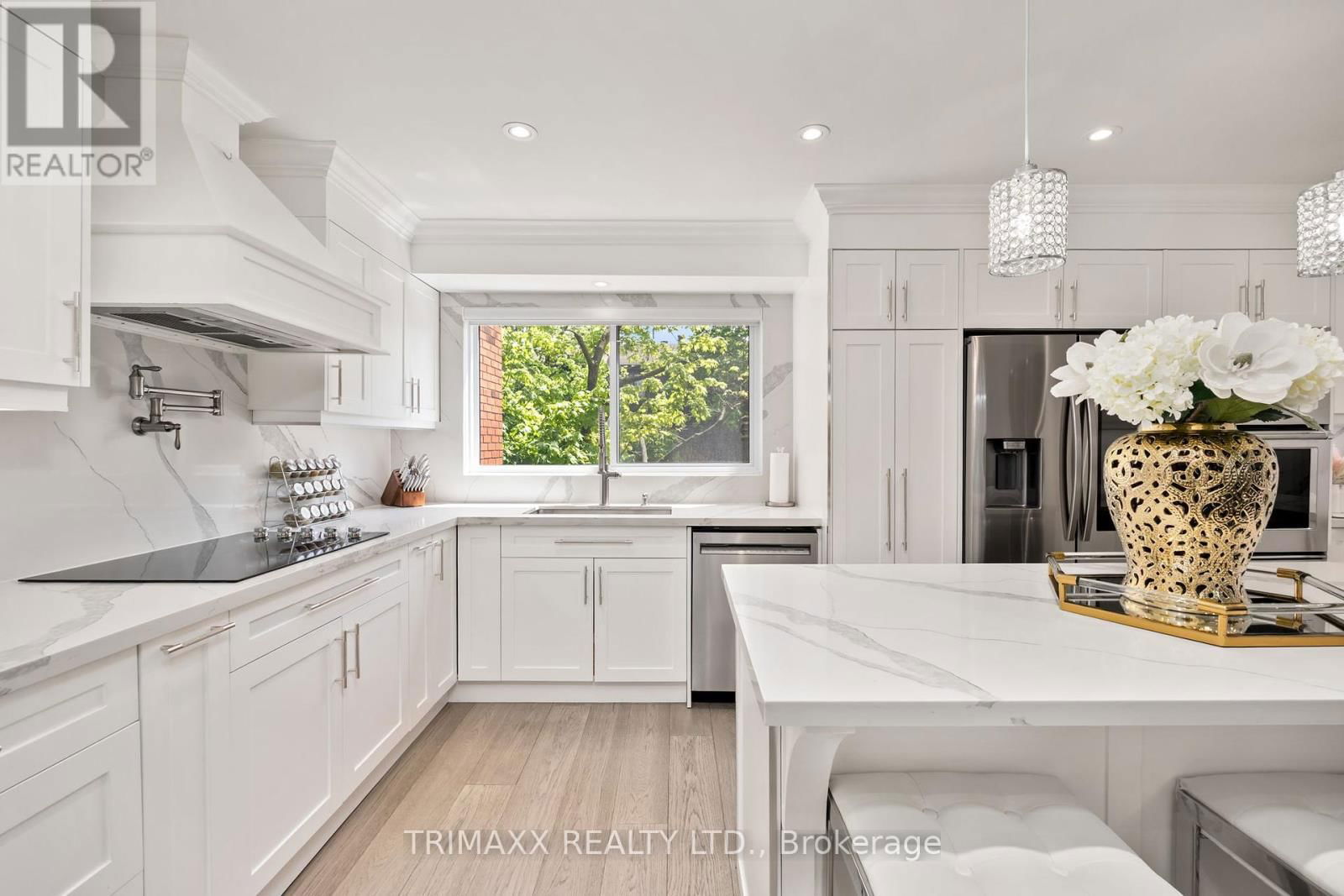 42 - 4165 FIELDGATE DRIVE Image 15