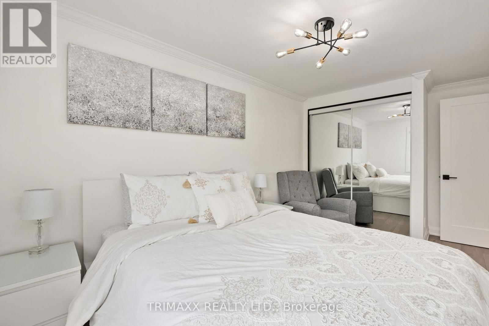 42 - 4165 FIELDGATE DRIVE Image 26