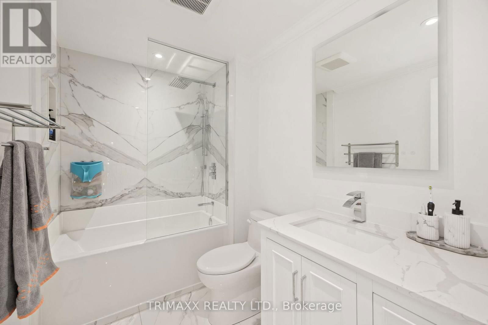 42 - 4165 FIELDGATE DRIVE Image 28