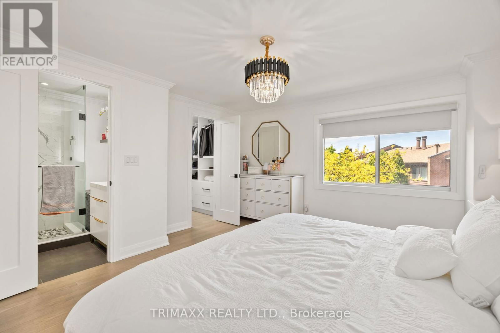 42 - 4165 FIELDGATE DRIVE Image 31