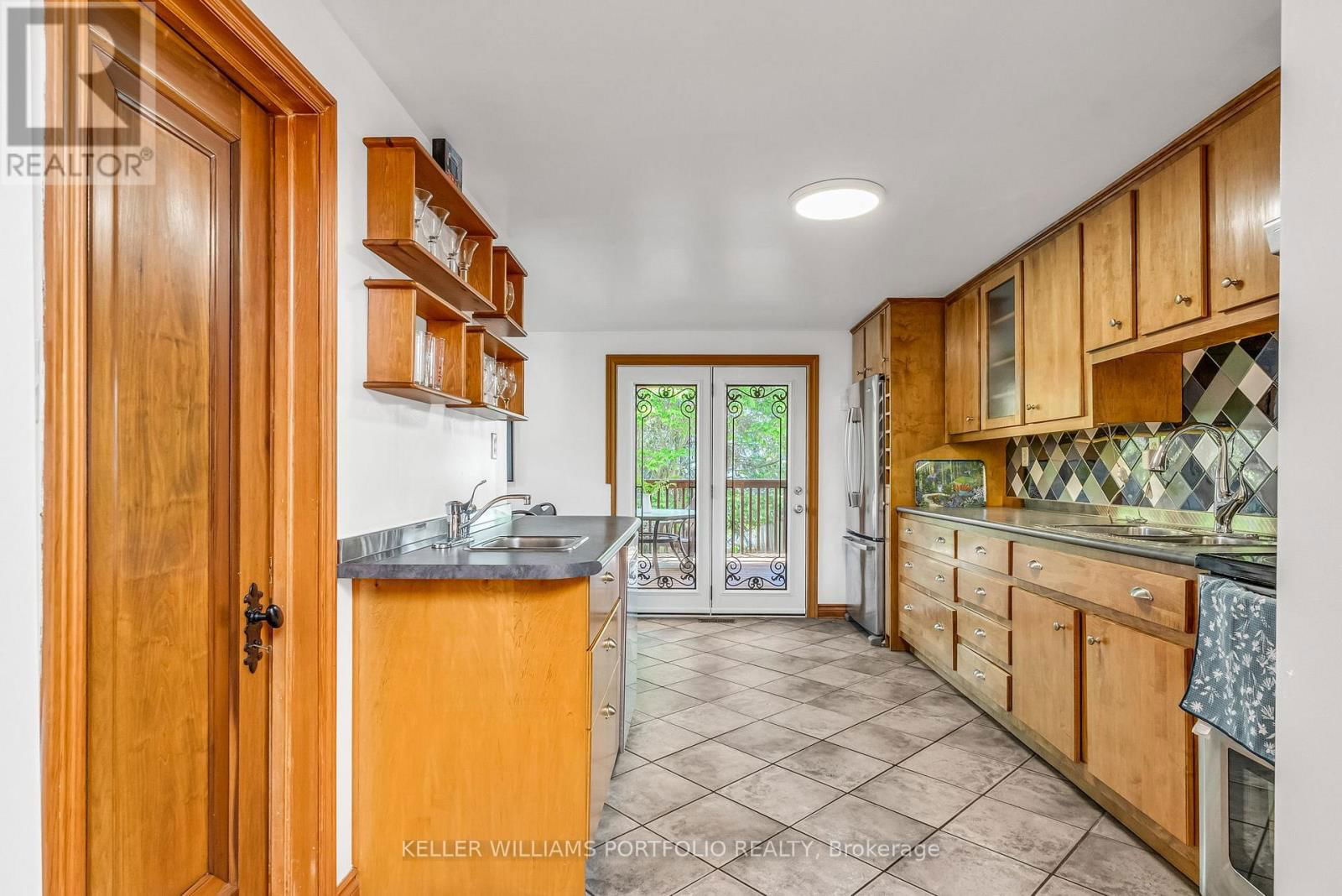 42 FORTY FIRST STREET Image 16