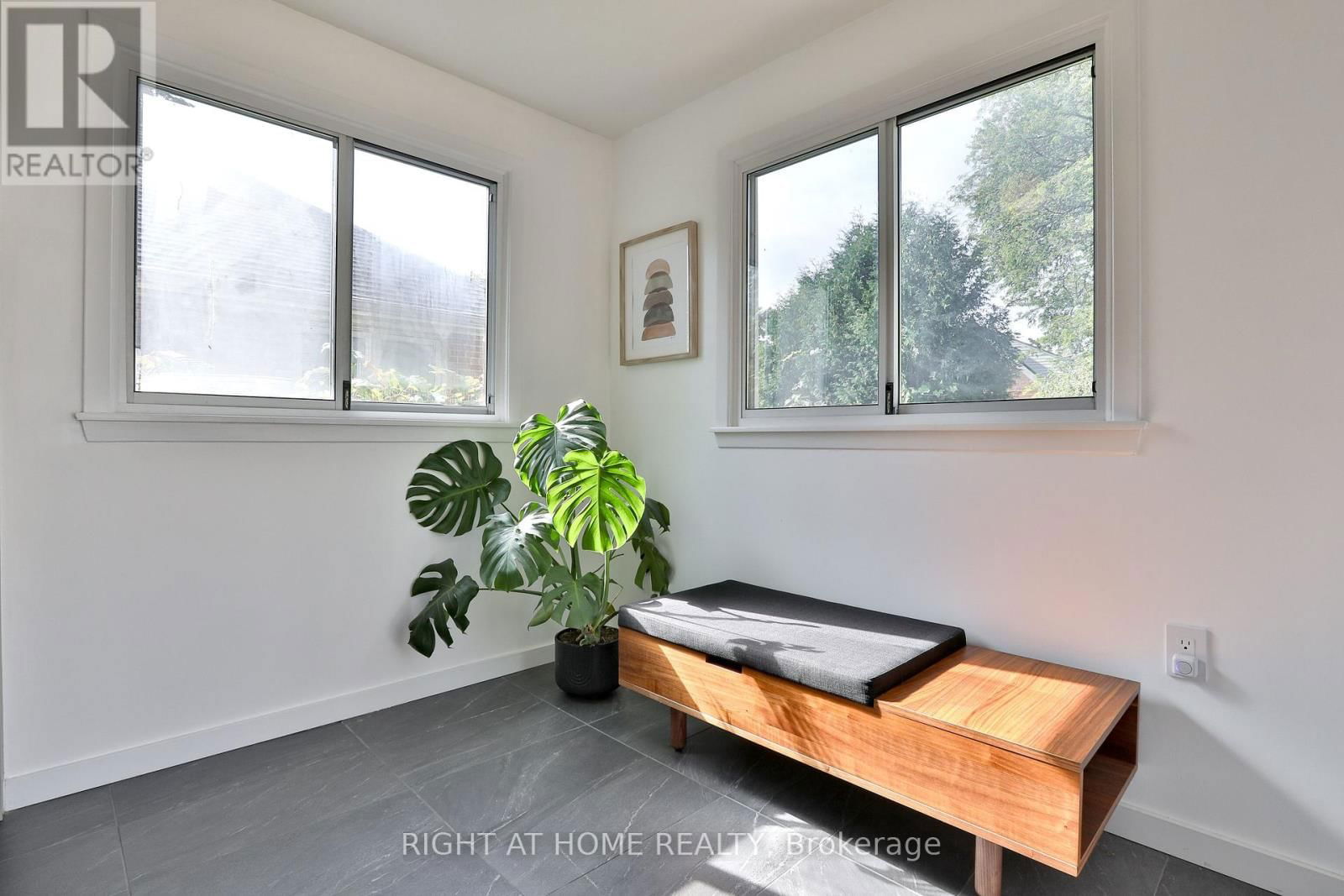 20 AMESBURY DRIVE Image 15