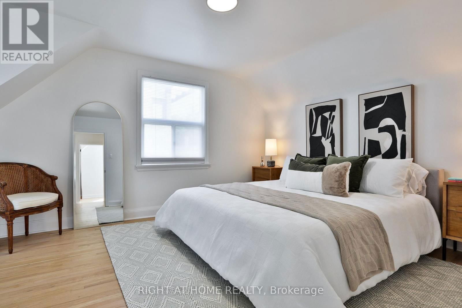 20 AMESBURY DRIVE Image 18