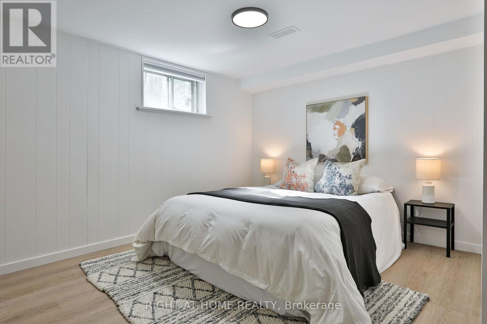 20 AMESBURY DRIVE Image 32