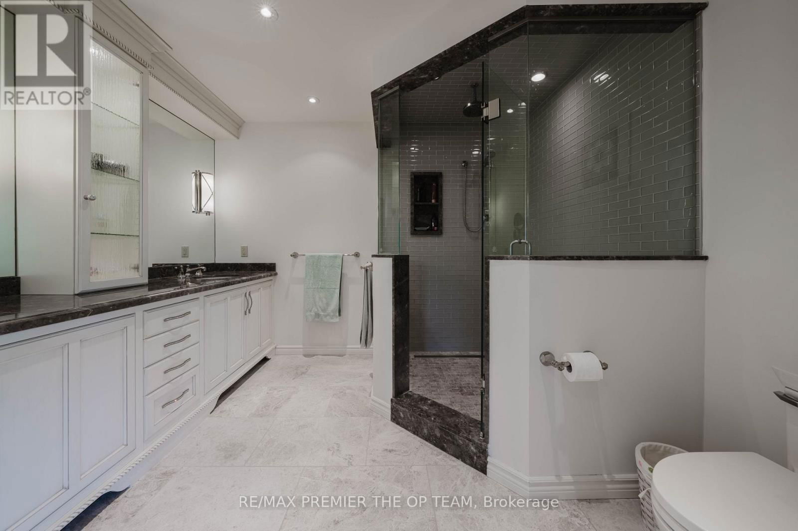 18 INGLEVIEW DRIVE Image 23