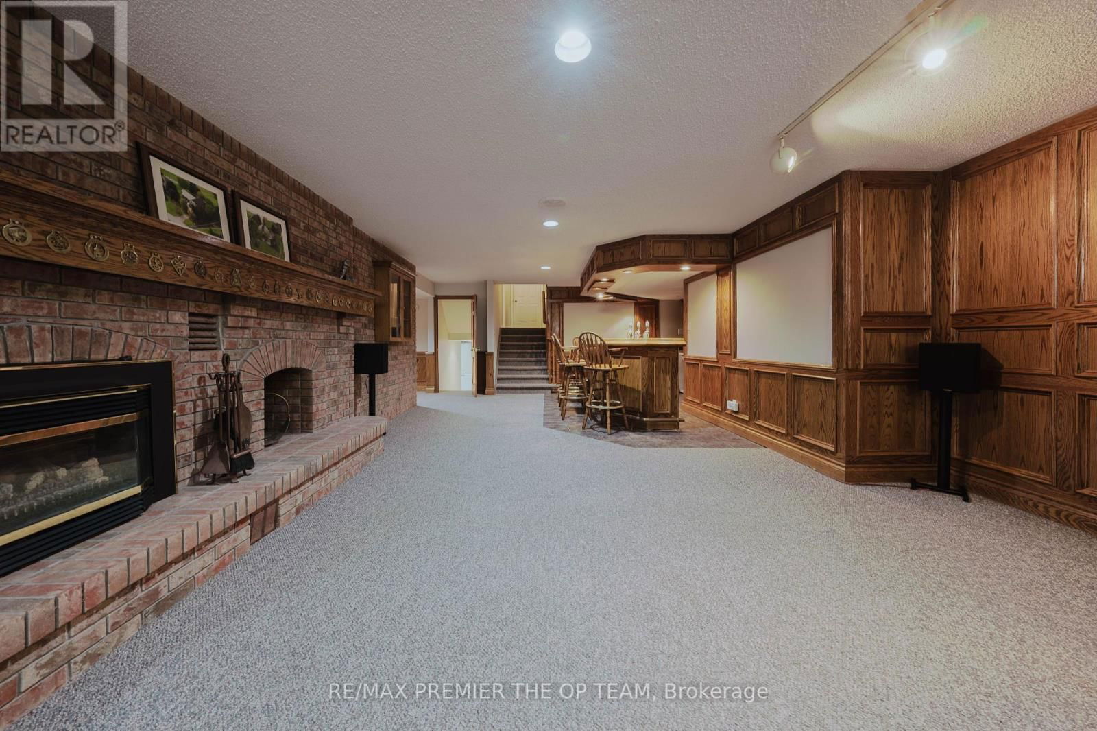 18 INGLEVIEW DRIVE Image 32