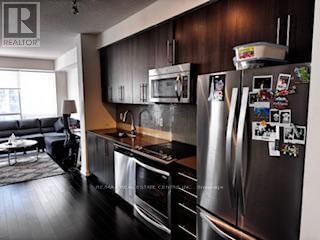 1806 - 510 CURRAN PLACE Image 4