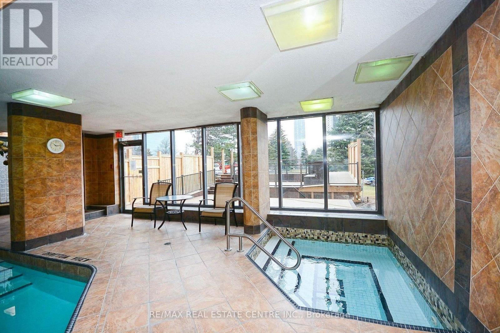 907 - 300 WEBB DRIVE Image 25