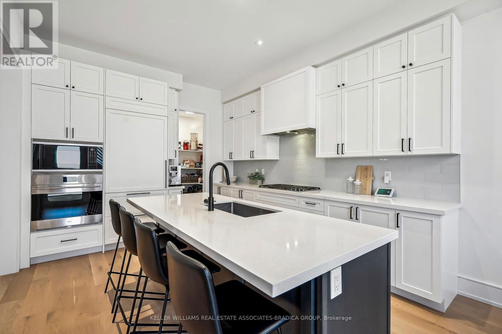 46 BOULTON TRAIL Image 2