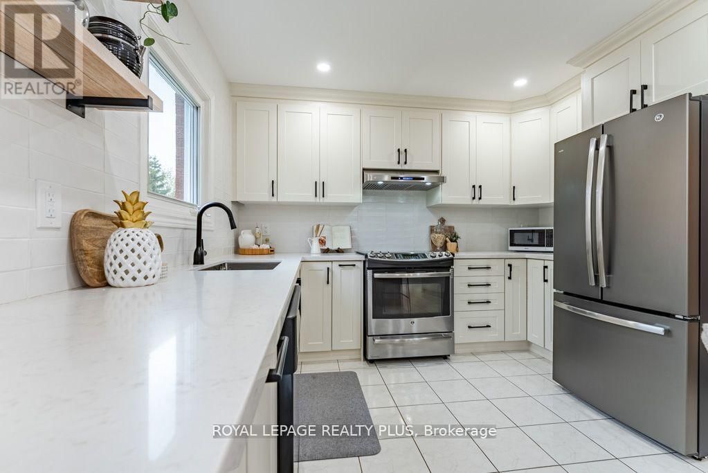 6792 GRACEFIELD DRIVE Image 16