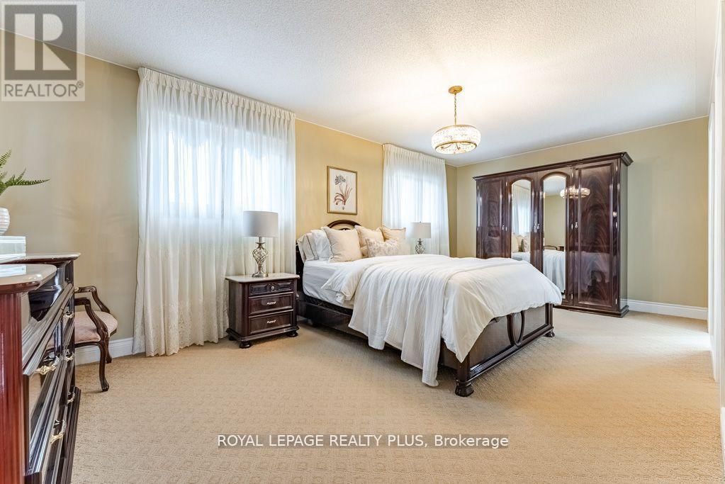 6792 GRACEFIELD DRIVE Image 21