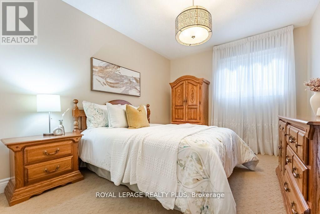 6792 GRACEFIELD DRIVE Image 25