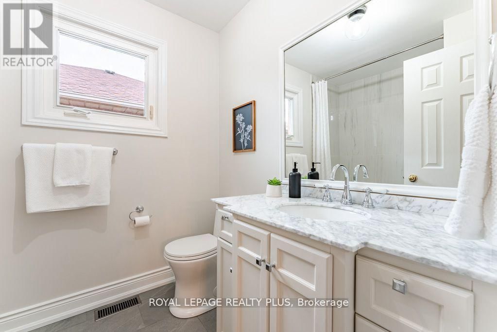 6792 GRACEFIELD DRIVE Image 26