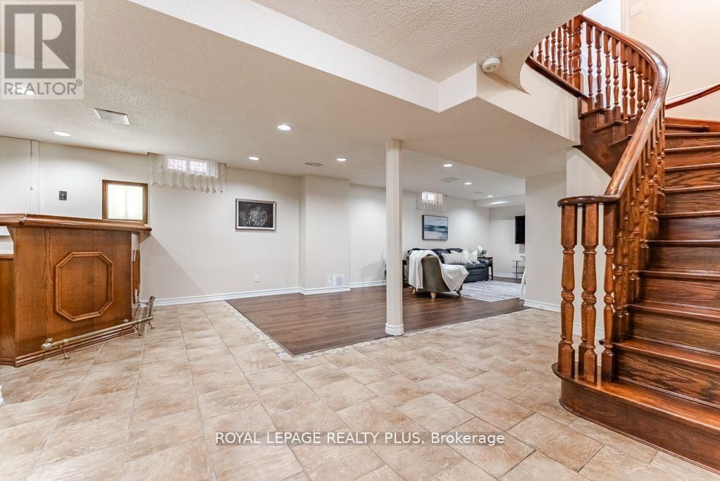 6792 GRACEFIELD DRIVE Image 29
