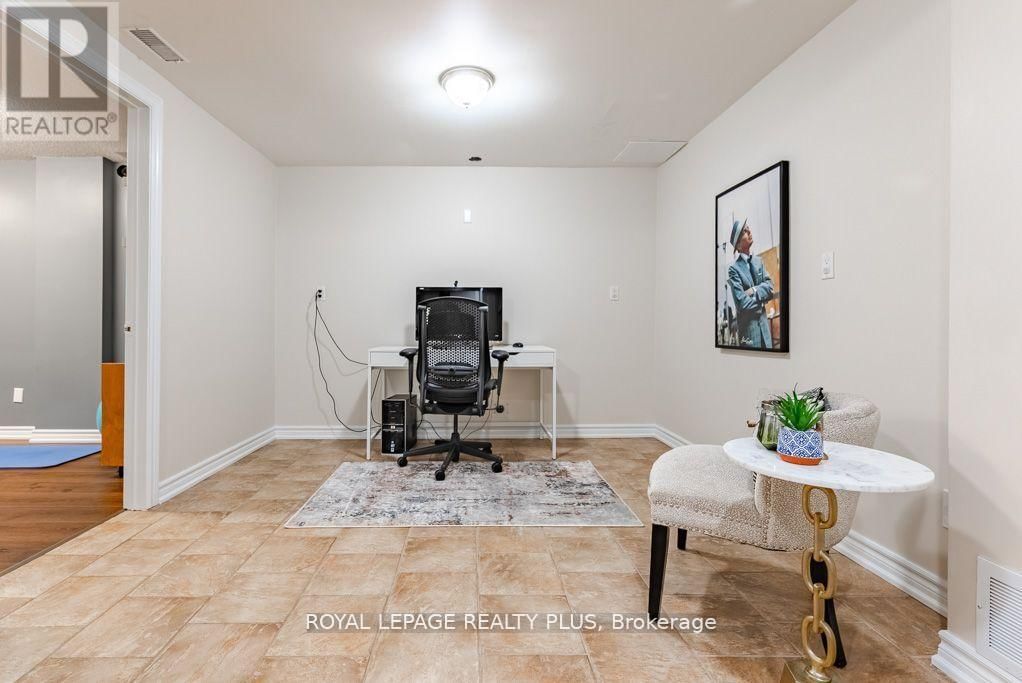 6792 GRACEFIELD DRIVE Image 31
