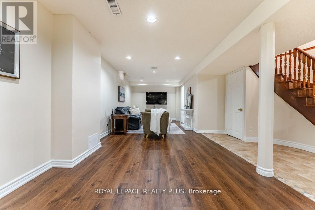 6792 GRACEFIELD DRIVE Image 33
