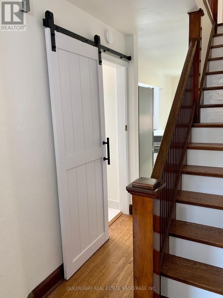 420 JANE STREET Image 15