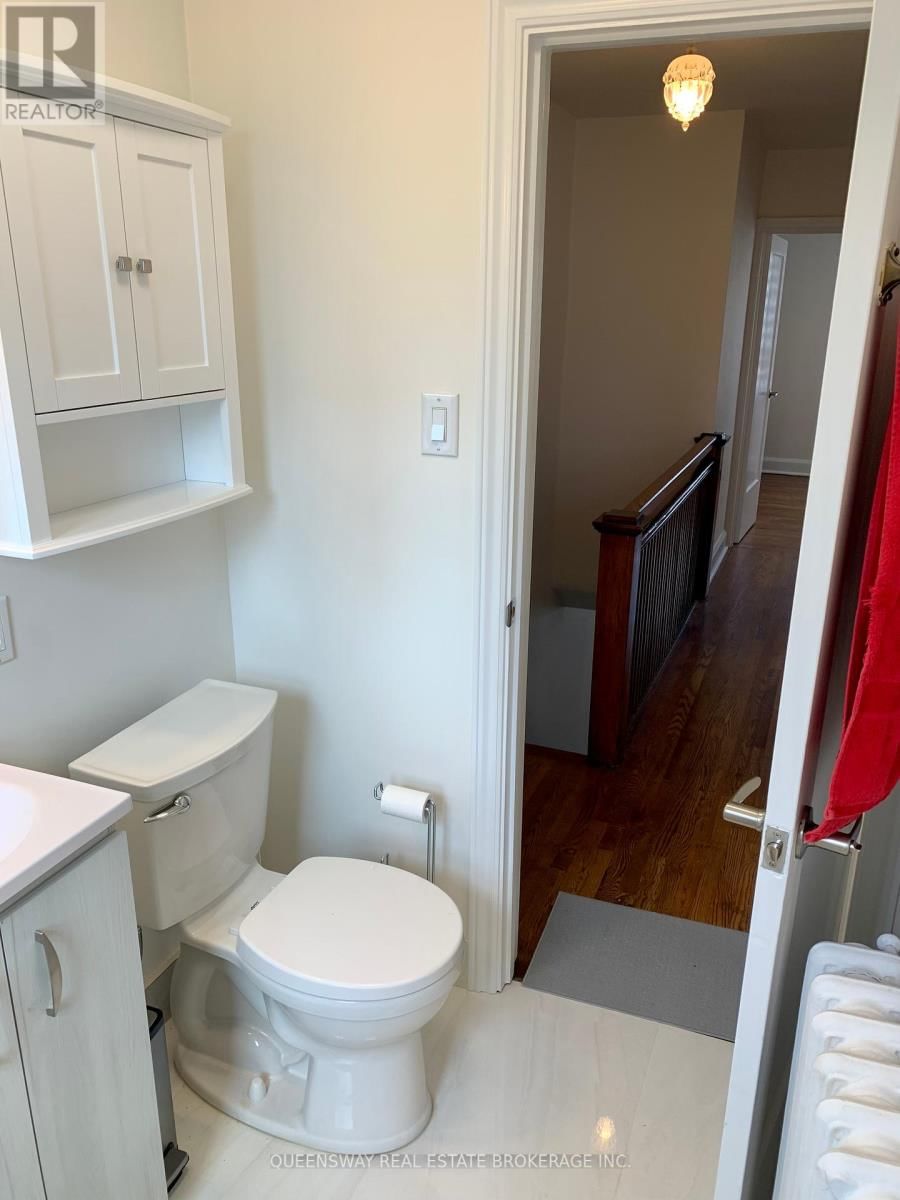 420 JANE STREET Image 18