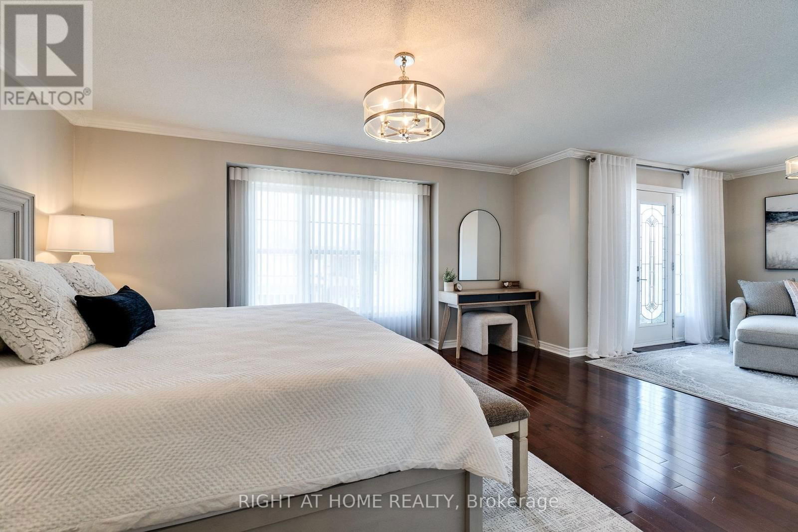164 COOKE CRESCENT Image 18