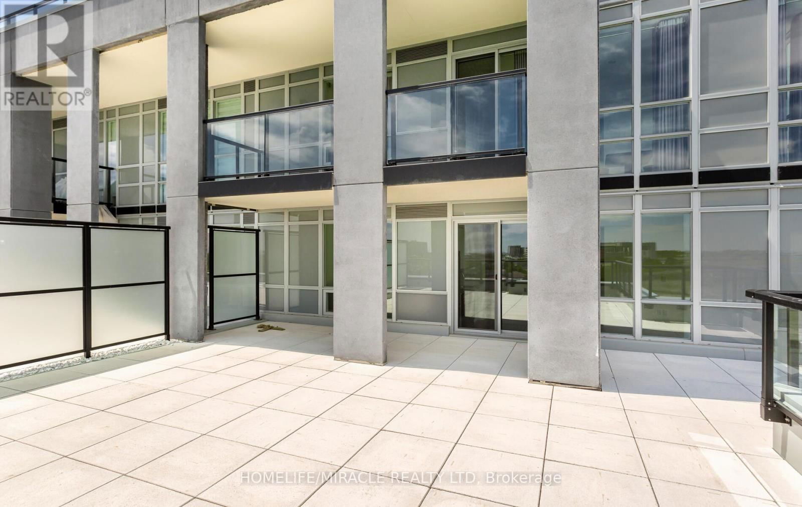 705 - 225 MALTA AVENUE Image 34
